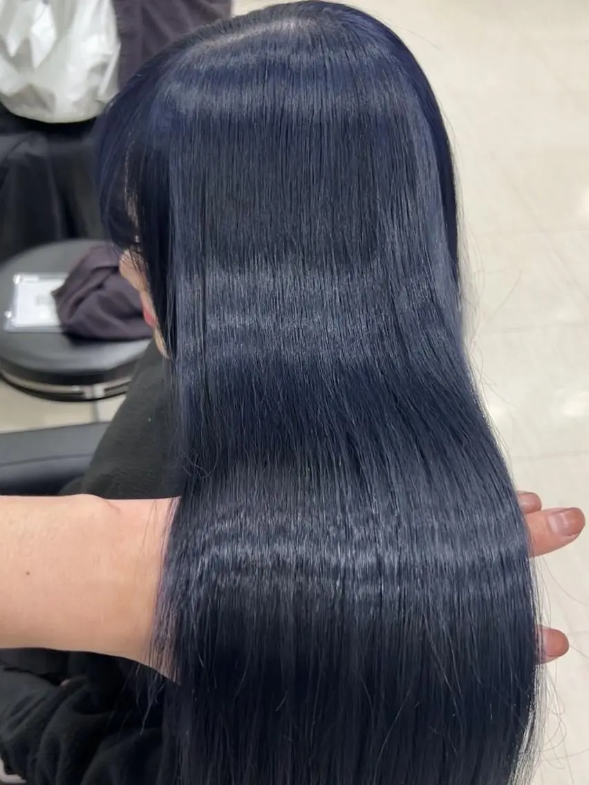 カラー 🩶重く見えない暗髪 🌙🩶フルーツのヘアスタイル