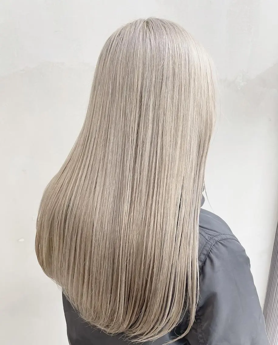 ロング カラー ブリーチ ケアブリーチ ダブルカラー 髪質改善 ヘアカラー SOURCE堺東🫧 ヘアケア/艶カラーのヘアスタイル