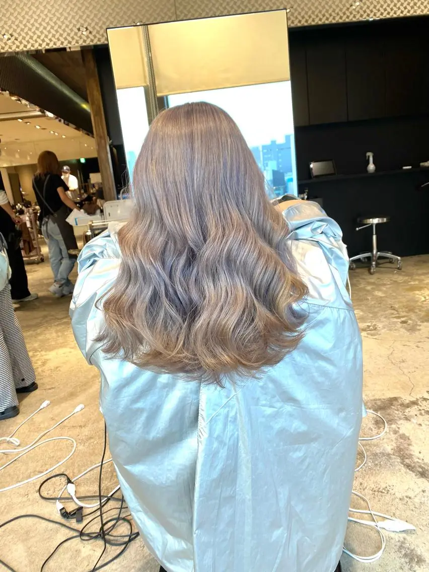 カラー 顔まわりの神様✨ 透明感カラー藤嶋秀幸のヘアスタイル