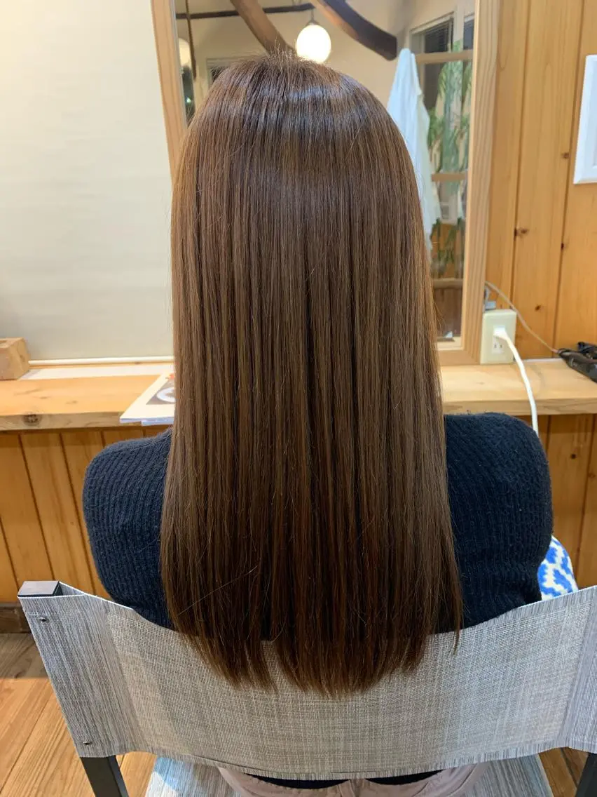 セミロング カラー パーマ ストレートパーマ カット 縮毛矯正 鶴田 智子のヘアスタイル
