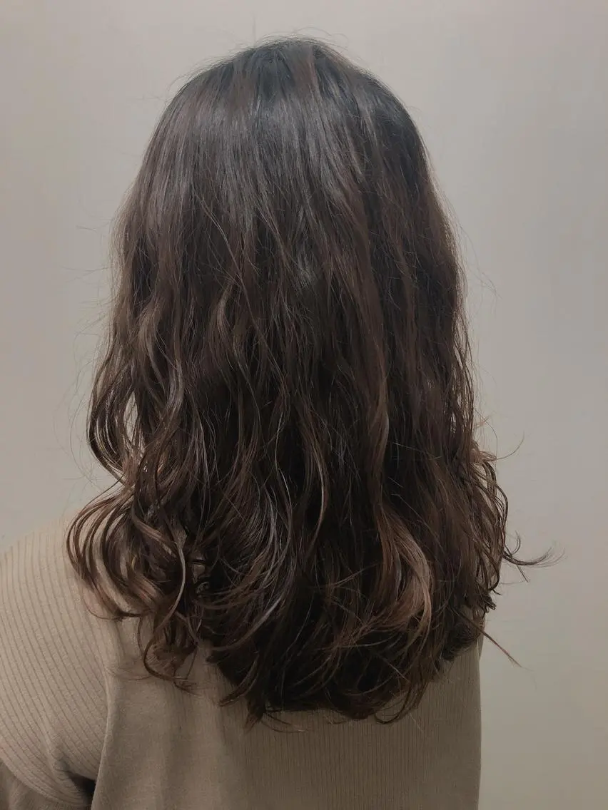 パーマ 透明感カラー REIのヘアスタイル