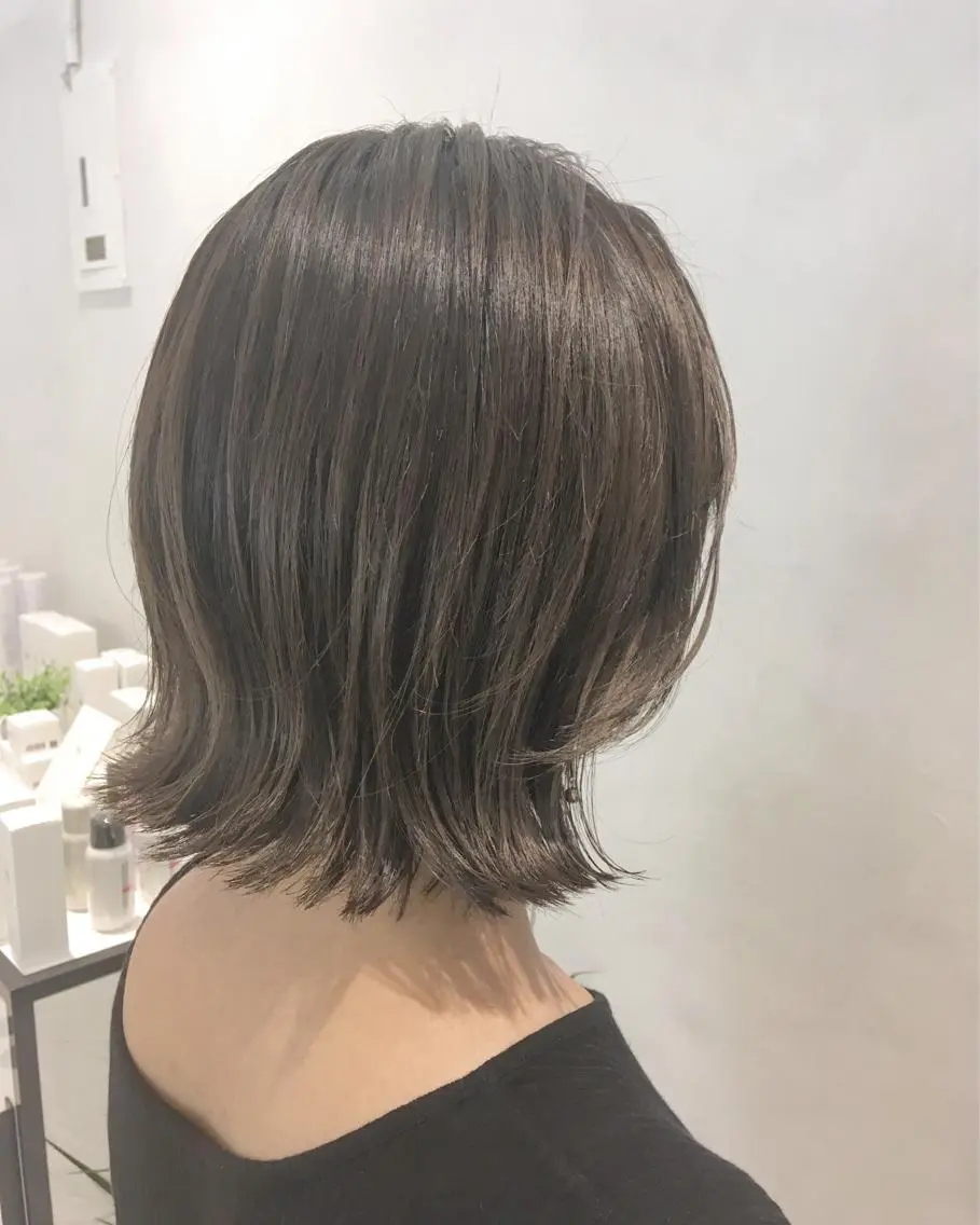 ショート カラー ヘアアレンジ アッシュ ベージュカラー ブリーチ ブリーチなしカラー エグチ アキラのヘアスタイル