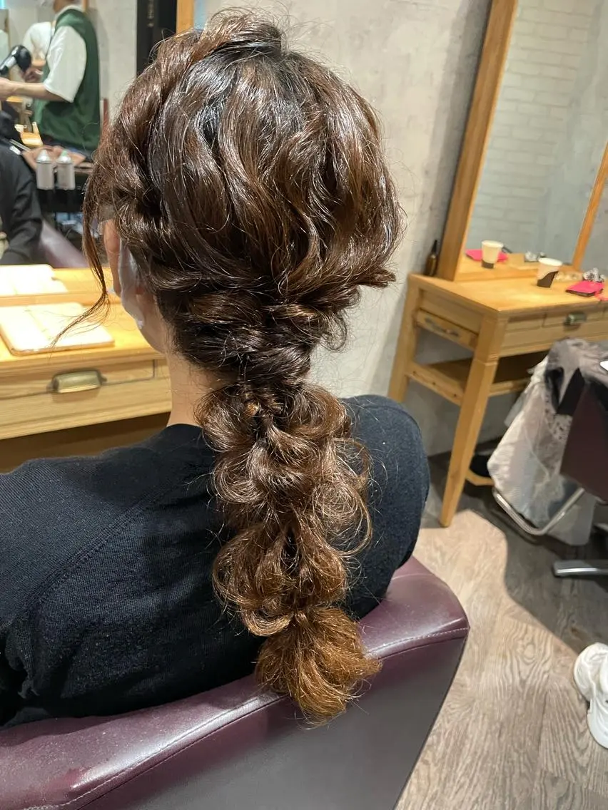 ロング ヘアセット 🦄艶カラー×韓国 NANA💎🐬のヘアスタイル