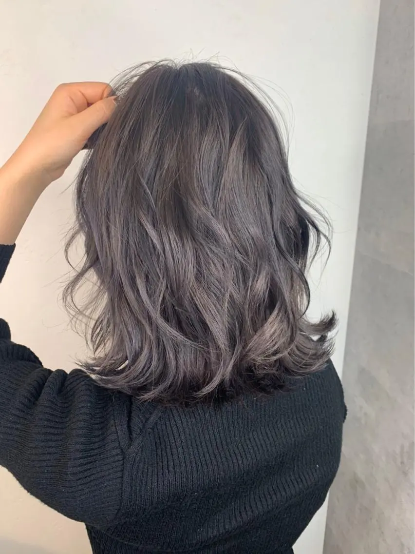 ミディアム カラー ブルーカラー ブルージュ グレージュ インナーカラー 外国人風カラー カット ヘアカラー トリートメント ＿WHITE鳳店 アンダーバーホワイトのヘアスタイル