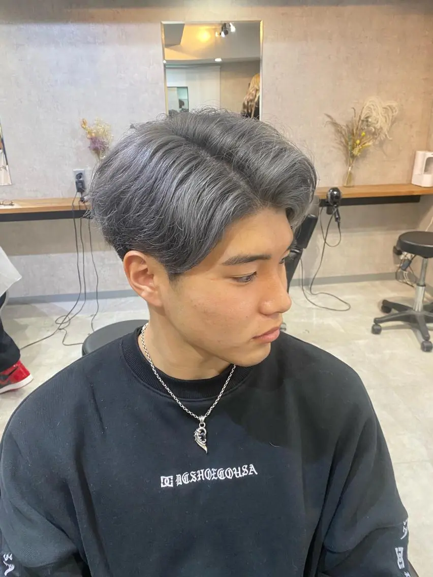 ショート カラー シルバー KAITO メンズ特化美容師のヘアスタイル