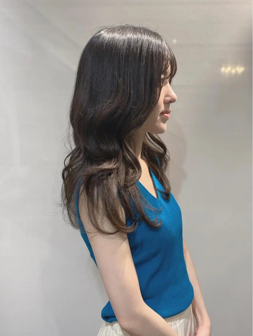 セミロング カラー ヘアアレンジ 柔らか垢抜けｶﾗｰと ｶｯﾄ🫧ASUKAのヘアスタイル