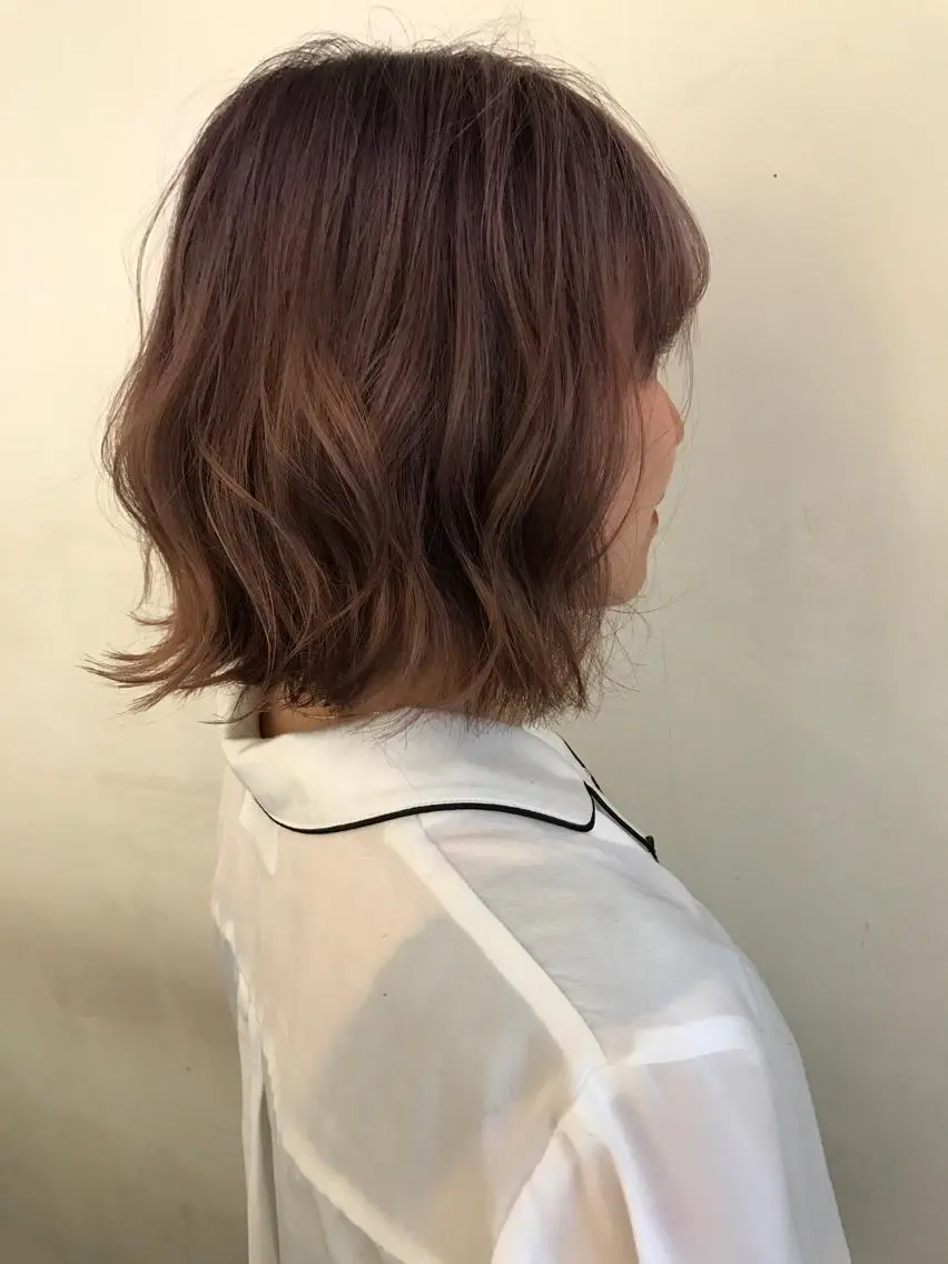 ミディアム ハイライト エクステ(レミー毛) NINEのヘアスタイル