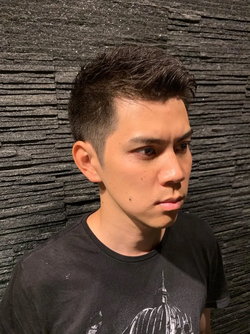 ショート 石川 裕大のヘアスタイル