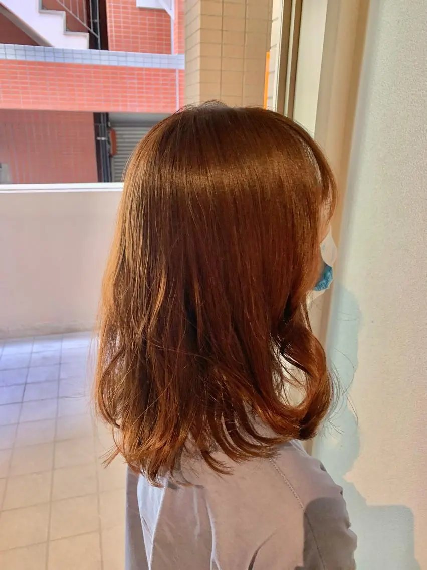 ミディアム うしだ かおるのヘアスタイル