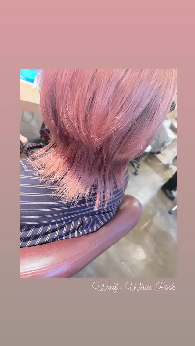 ミディアム カラー ブリーチ ピンクカラー ホワイトピンク ウルフカット カット ヘアカラー トリートメント ハイライト/インナー /ブリーチ/レイヤーのヘアスタイル