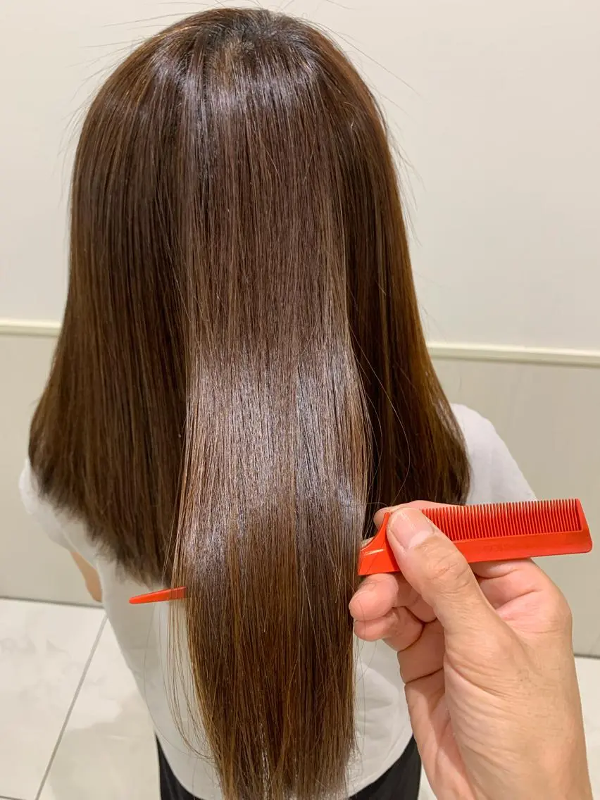 セミロング カット ヘアカラー 小田切 栄司のヘアスタイル