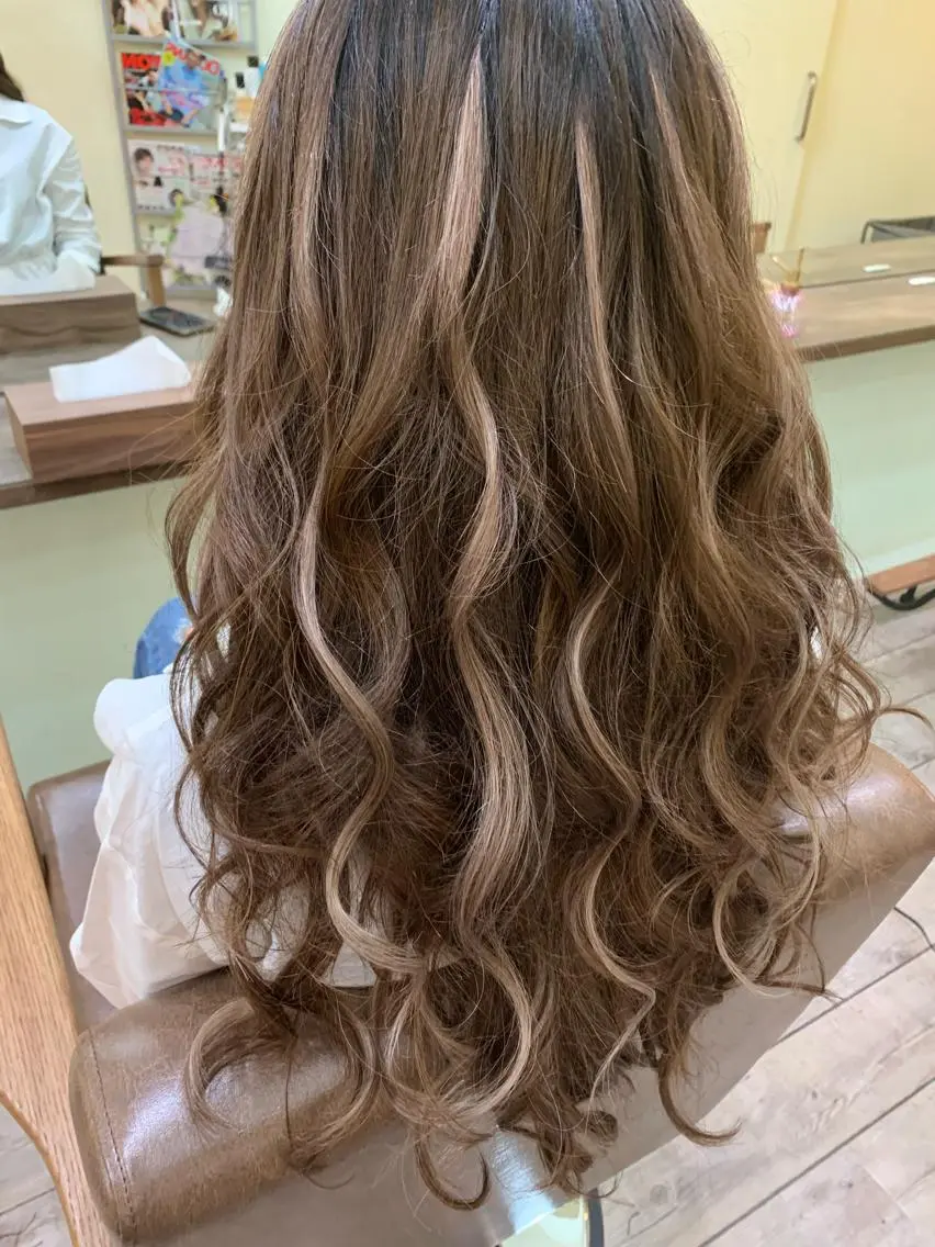 ロング カラー ヘアカラー エクステ WEST OLAND 安藤のヘアスタイル