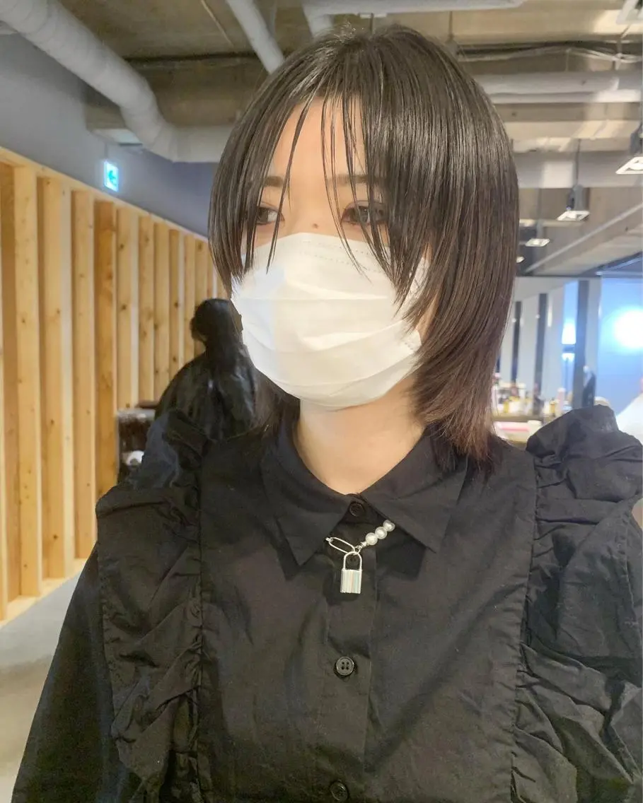 ミディアム うざバング ウルフカット tension 【テンション】のヘアスタイル