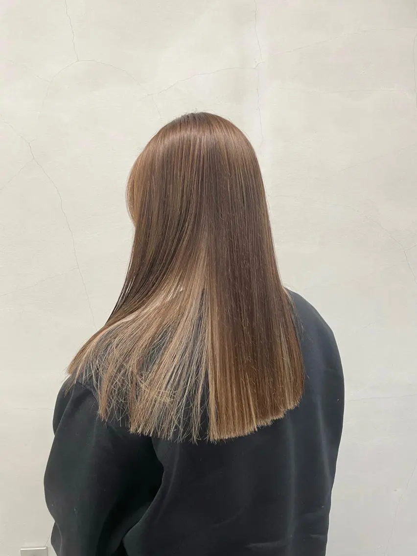 カラー ケアカラー ハイトーンカラー miu .のヘアスタイル