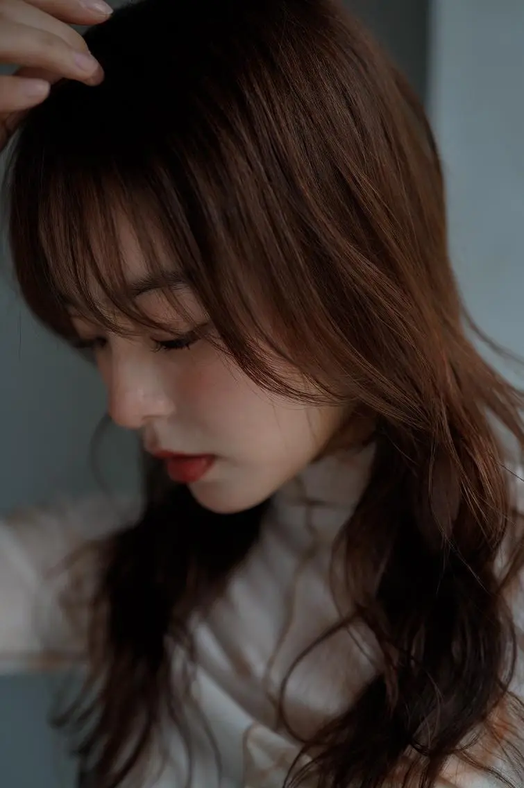 セミロング navile GINZAのヘアスタイル