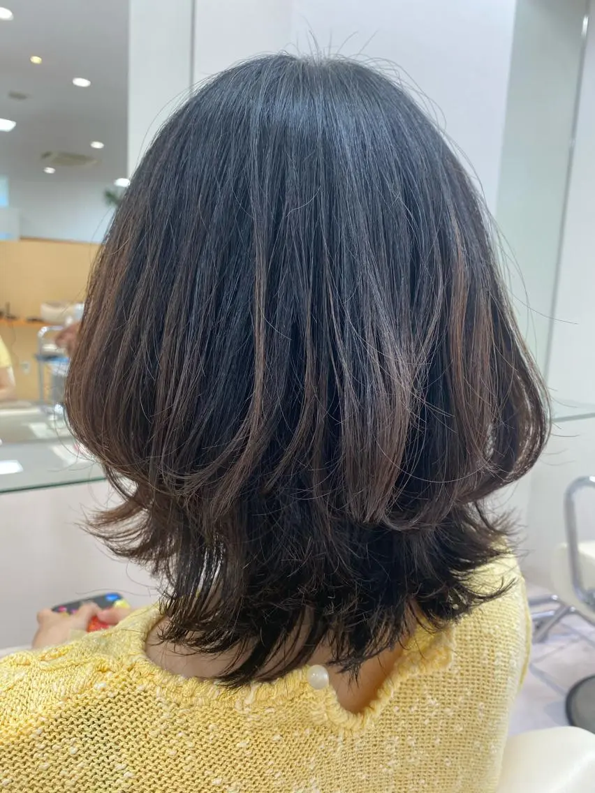 ミディアム レイヤーカット ウルフカット N° Elune MIYUUのヘアスタイル