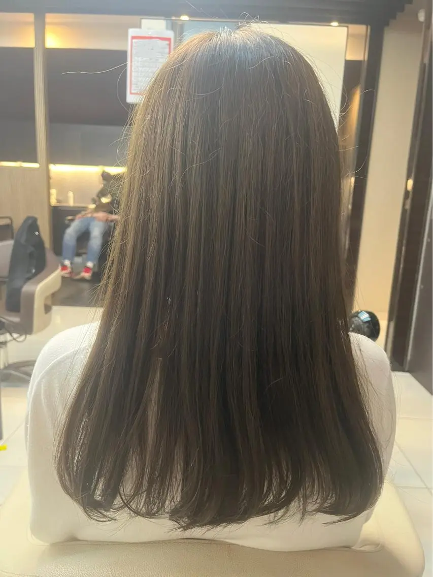 セミロング パーマ LiTA長嶺 小佐井悠未のヘアスタイル