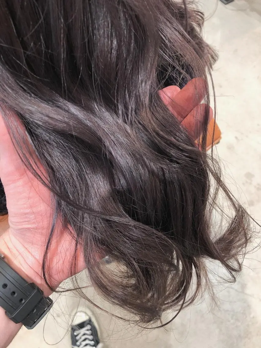 ミディアム カラー グレージュ イルミナカラー パープルカラー パープルグレージュ トリートメント 長井 徹行のヘアスタイル