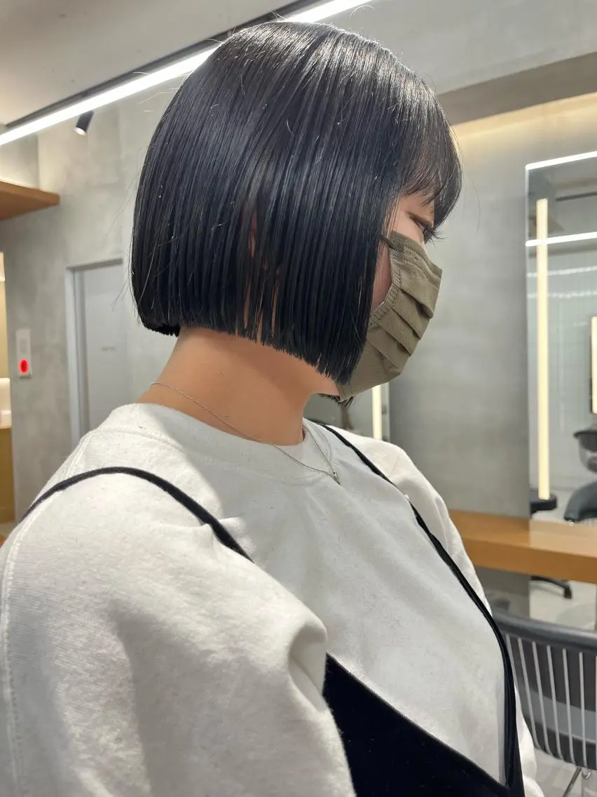 ミディアム 縮毛矯正ボブ&顔まわ レイヤー♡TOMOEのヘアスタイル