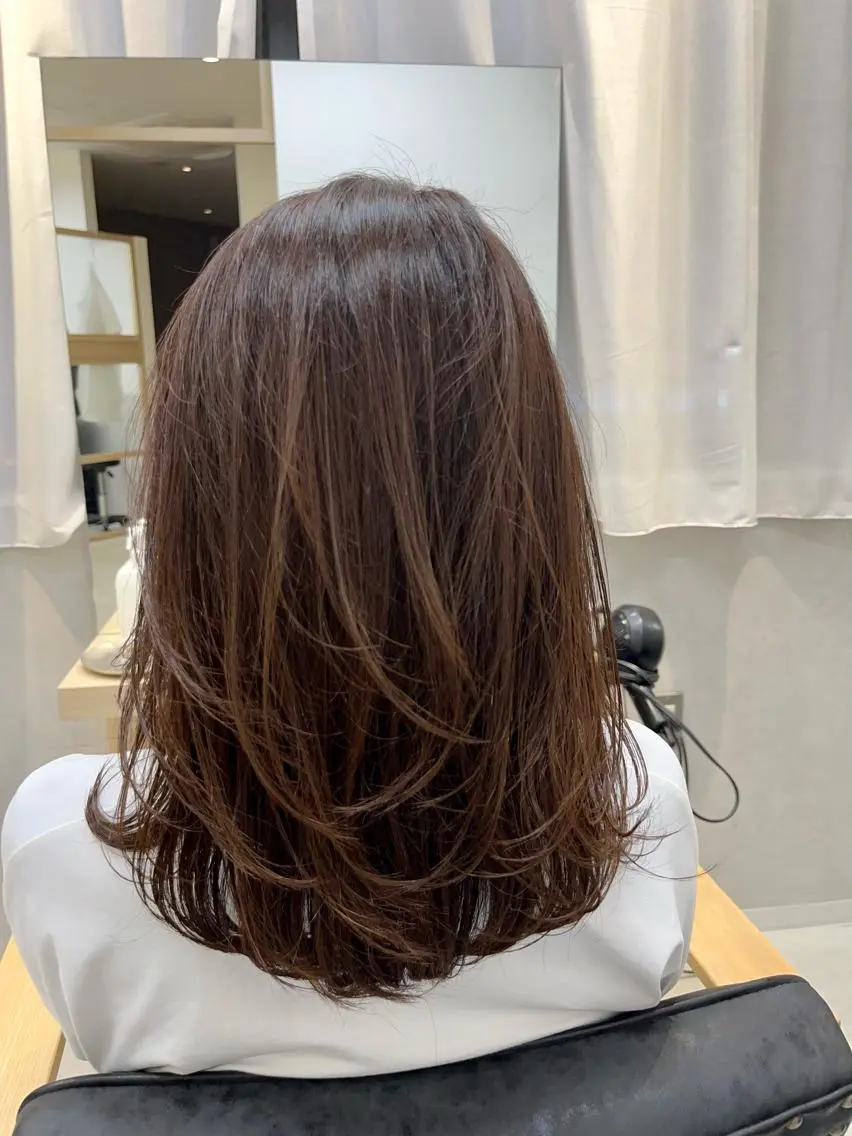セミロング レイヤーカット 天野 涼のヘアスタイル