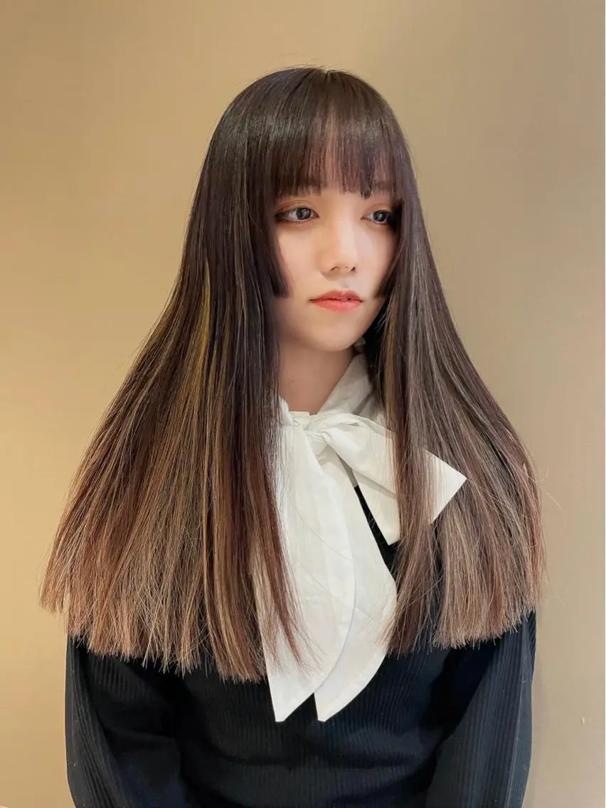 ロング カラー ハイライトカラー ハイライト ロング カット ヘアカラー トリートメント ブリーチ🧚 ボブ✍️レイヤーのヘアスタイル