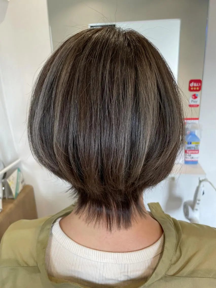 ショート 🔹TOMO🔹 圧倒的経験値🔹のヘアスタイル