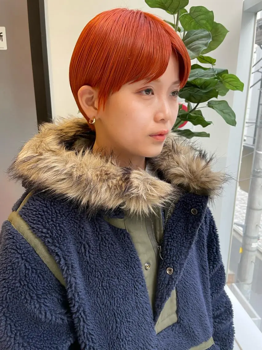ショート カラー カット ヘアカラー トリートメント ブリーチ🫴 ボブ✍️レイヤーのヘアスタイル
