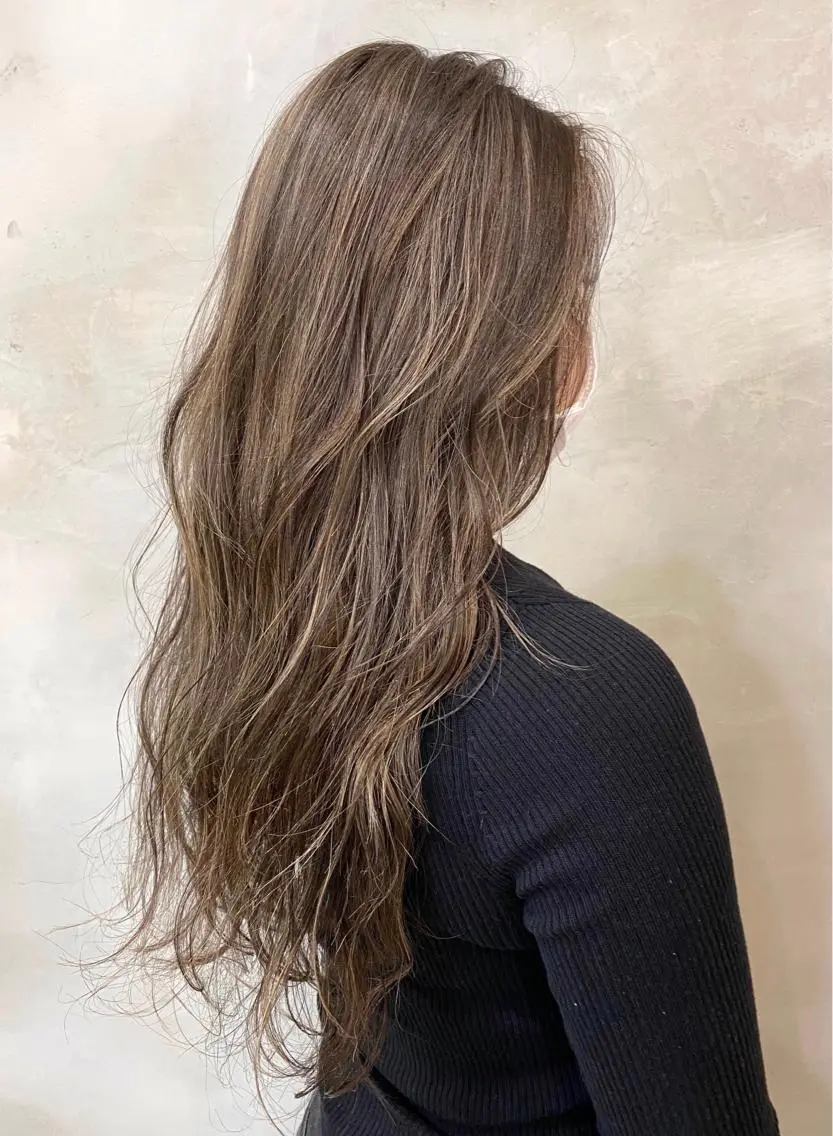 ロング カラー 透明感カラー ハイライトカラー ハイライト カット ヘアカラー トリートメント 🫧透明感カラー🫧 OIKAWAのヘアスタイル