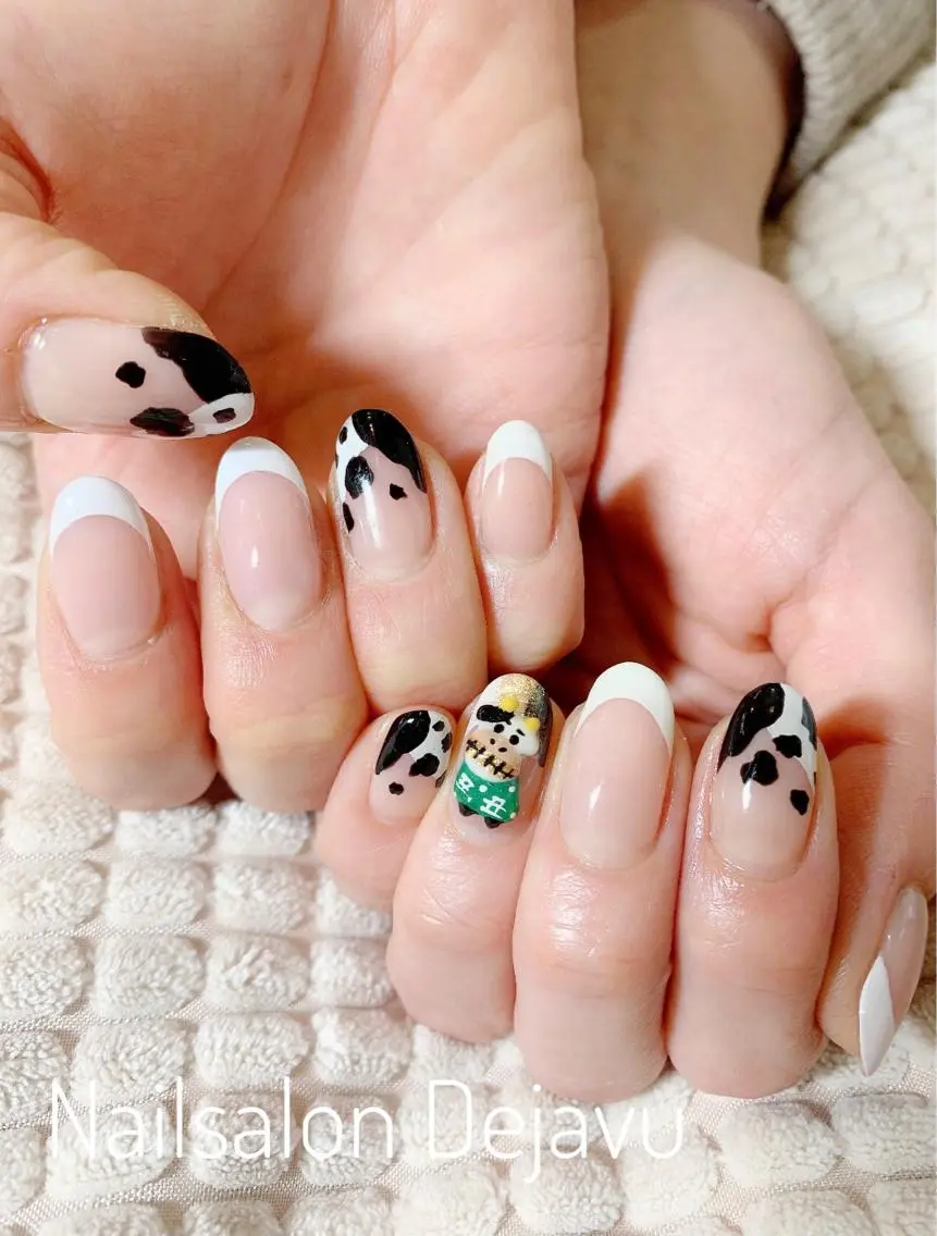 ネイル アートネイル フレンチネイル Nail salon Dejavu 🌿のネイルデザイン