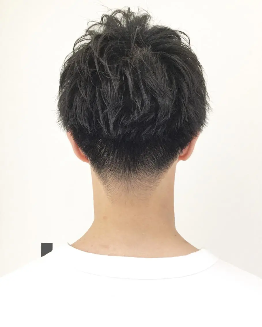 ショート メンズ 刈り上げ ショートヘア 透明感カラー 松田晃代のヘアスタイル