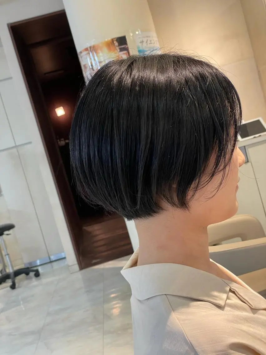 ショート ボブ 本田 卓也のヘアスタイル