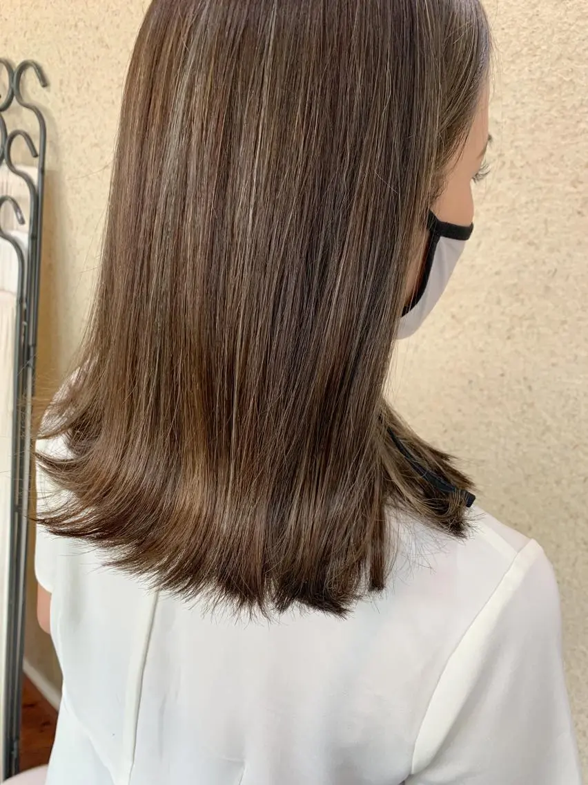 ミディアム 角戸 りおのヘアスタイル