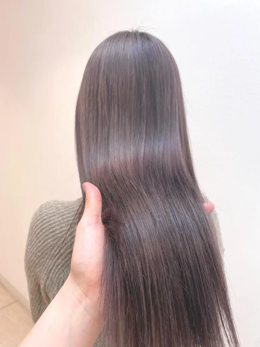 セミロング カラー ブリーチ グレージュ ラベンダーカラー ラベンダーグレージュ ラベンダーグレー ヘアカラー レイヤー/ハイトーン 🫧‪Erikaのヘアスタイル