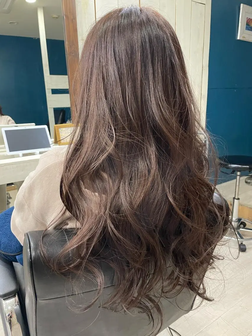 ロング カラー ブリーチ ブラウンカラー チョコレートブラウン ブリーチなしカラー Mens cut Hannaのヘアスタイル
