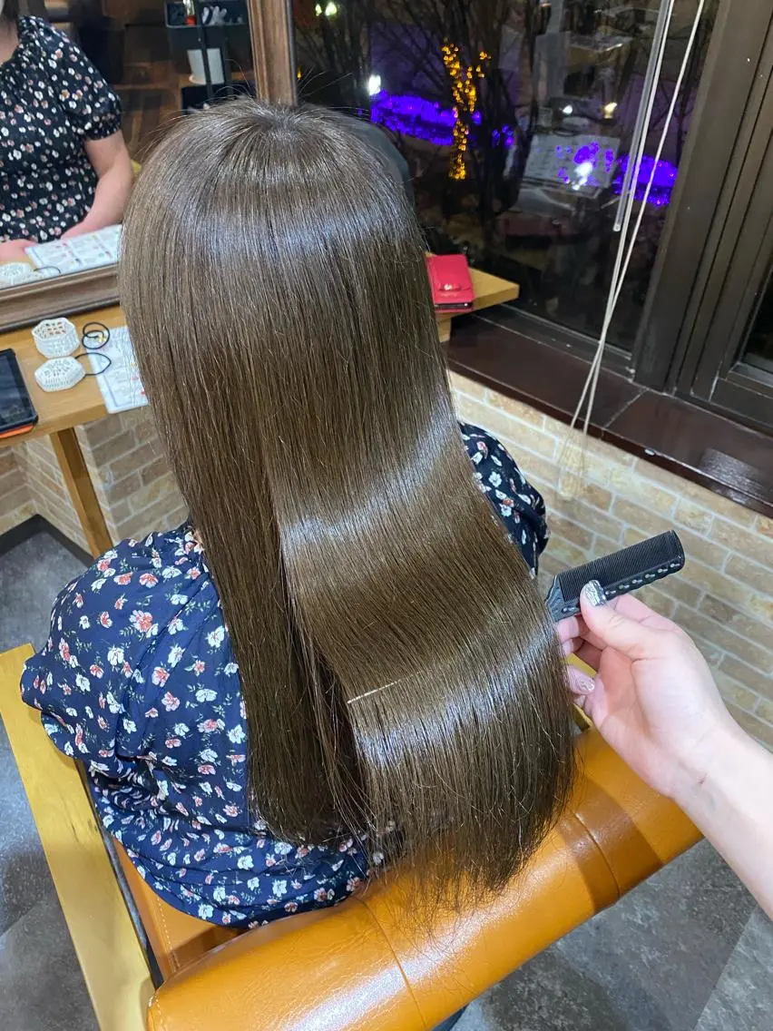 セミロング 美髪ヘア 🤍erikaのヘアスタイル