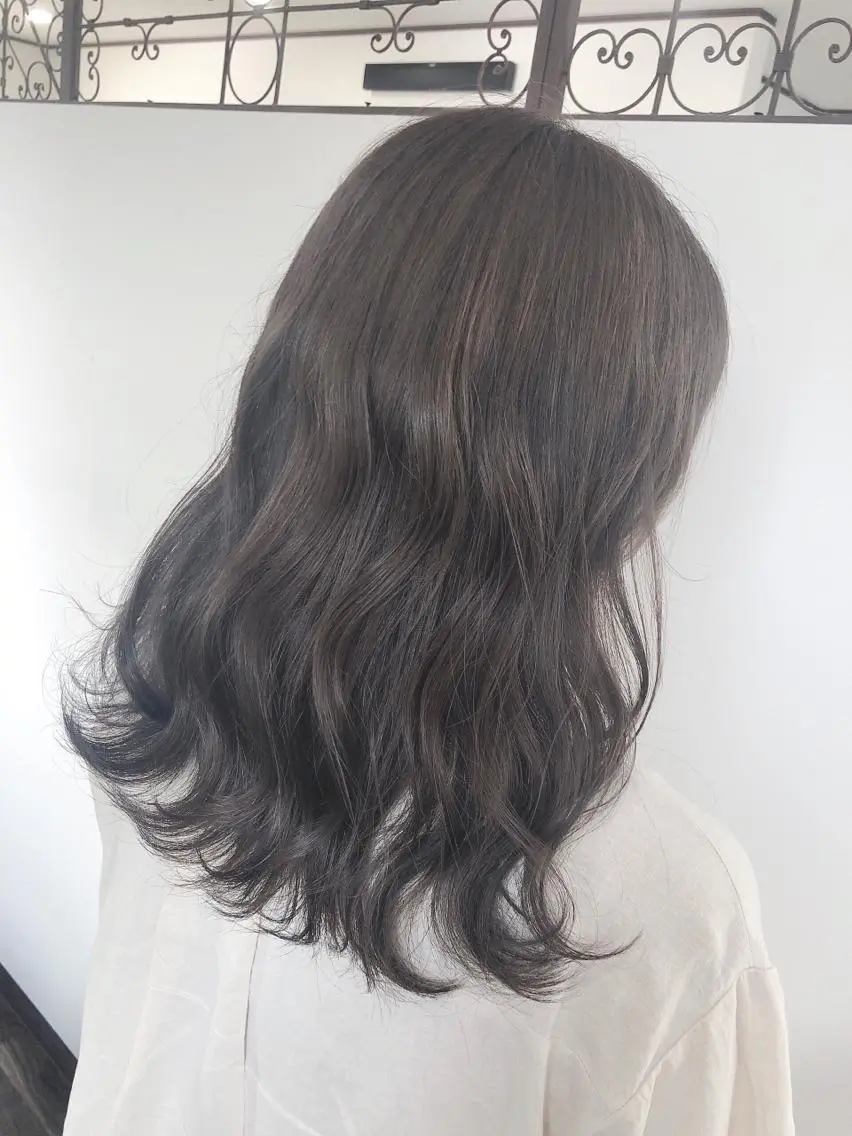 セミロング 松田 みのりのヘアスタイル