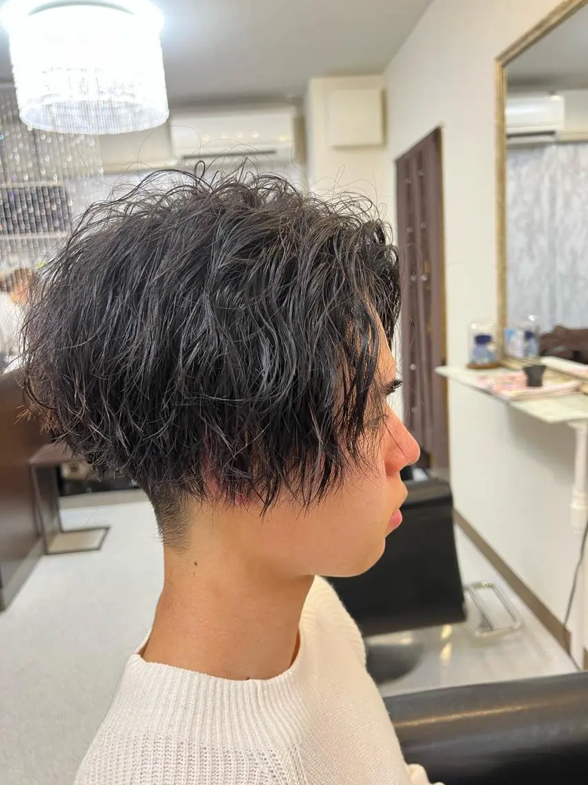 ショート パーマ メンズ メンズパーマ メンズツイストパーマ ハンサムショート ショートヘア ツイストパーマ KEN 🌟のヘアスタイル