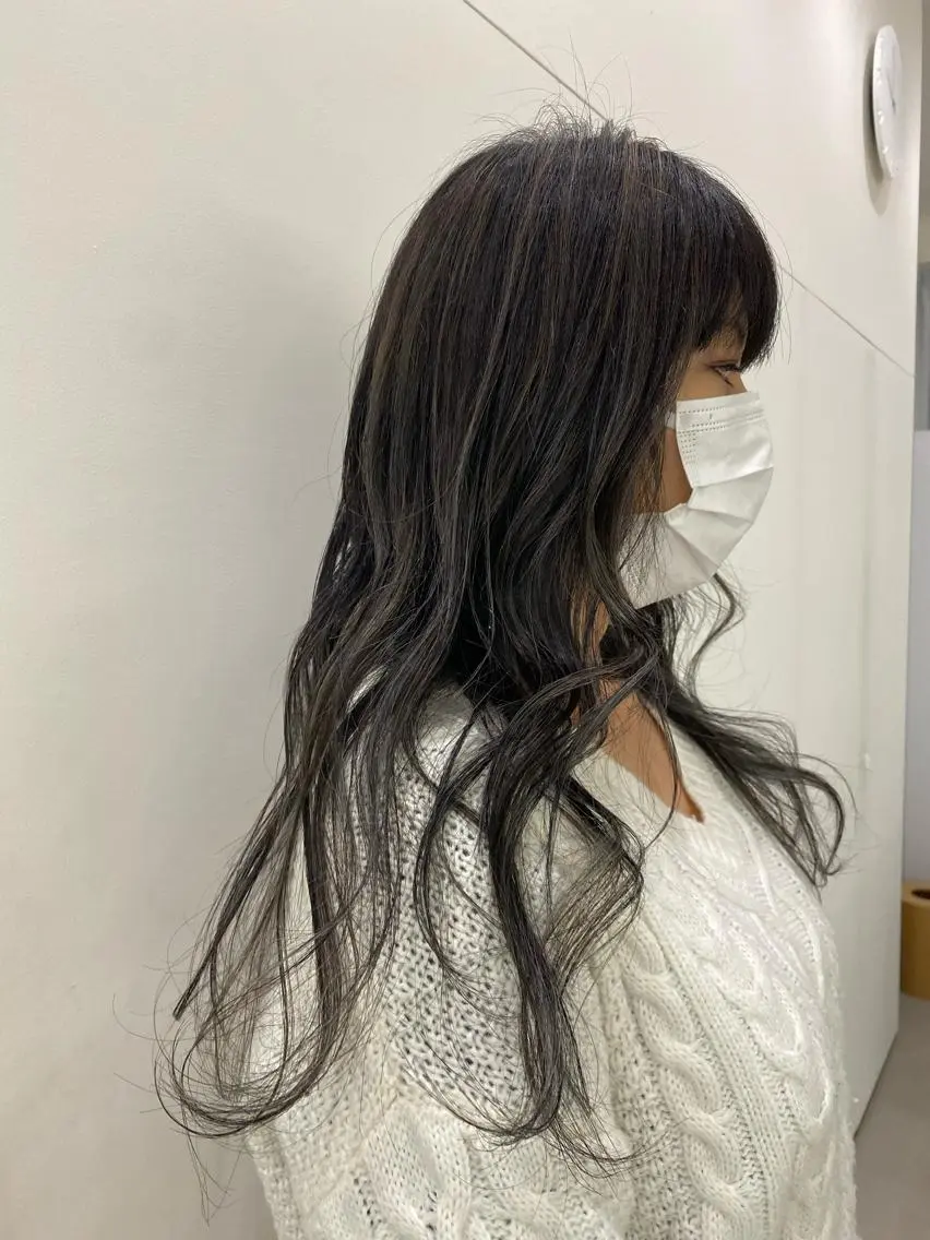 ロング 古畑 愛美のヘアスタイル