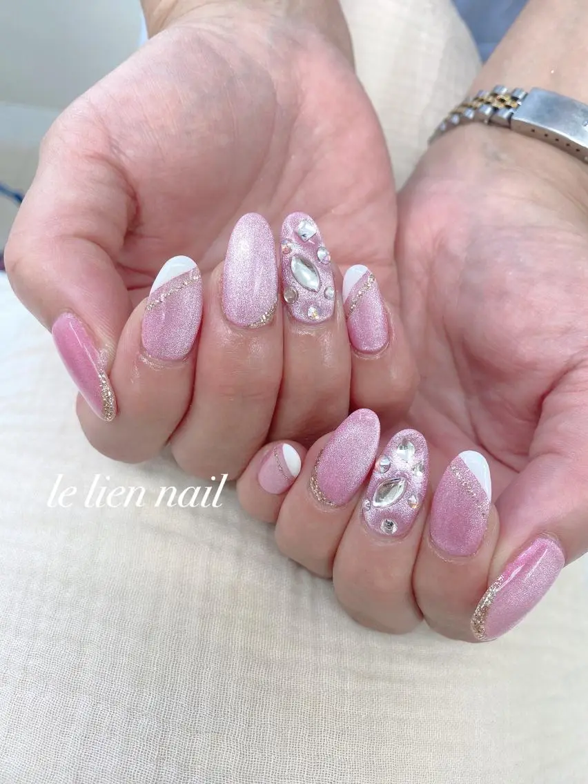ネイル フレンチネイル マグネットネイル 斜めフレンチ ピンク le lien nailのネイルデザイン