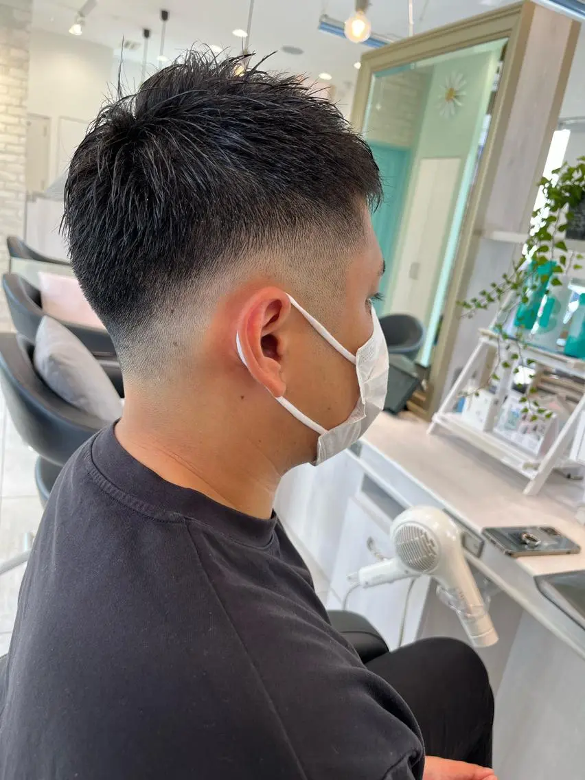 ショート メンズ フェードカット スキンフェード 🥇メンズ特化 伊東輝のヘアスタイル