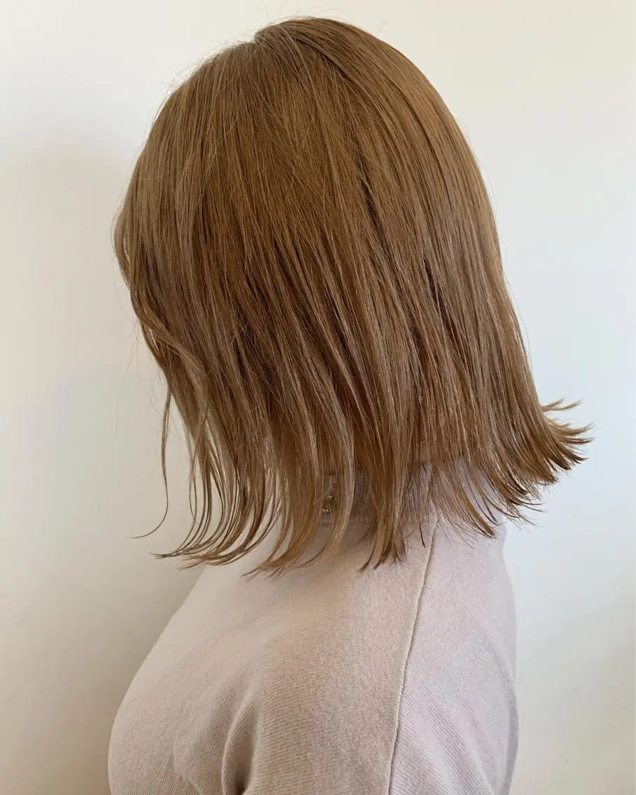 セミロング 柔らかな縮毛矯正 透明感カラー💫のヘアスタイル