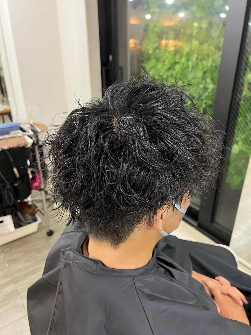 ショート パーマ メンズ 韓国風 くすみカラー パーマKOUKIのヘアスタイル