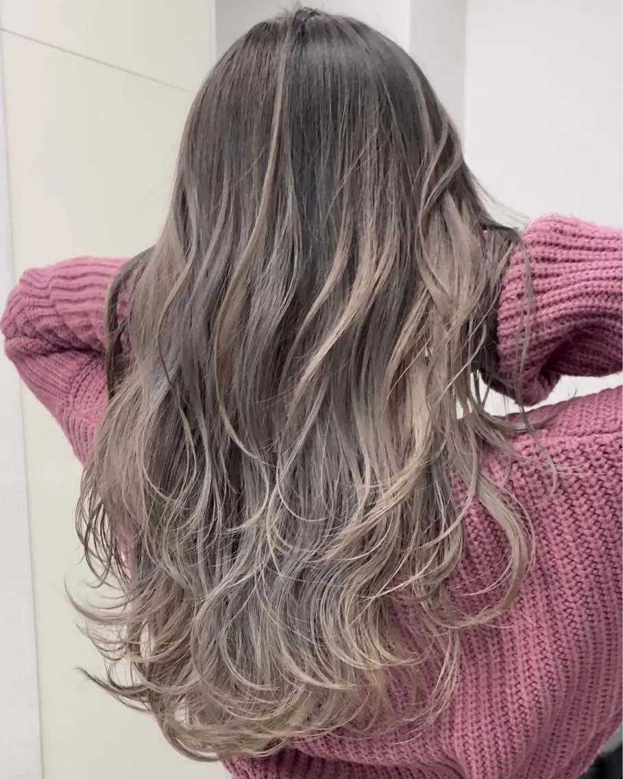 セミロング カラー パーマ ヘアアレンジ 【公式】amble luxe池袋東口🩷のヘアスタイル