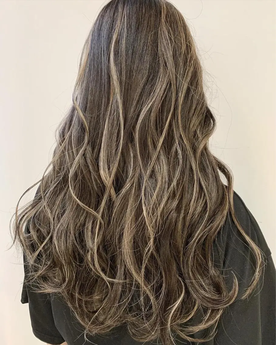 ロング カラー ヘアアレンジ 透明感カラー ハイライトカラー ハイライト 【公式】amble luxe池袋東口🩷のヘアスタイル