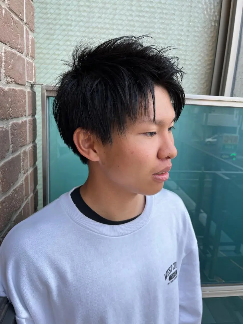 ショート カラー パーマ ヘアアレンジ メンズ キッズ ネイル マツエク・マツパ アイブロウ メンズブリーチ メンズハイライト メンズインナーカラー メンズ韓国風 ブリーチ 久木原 ゆりのヘアスタイル