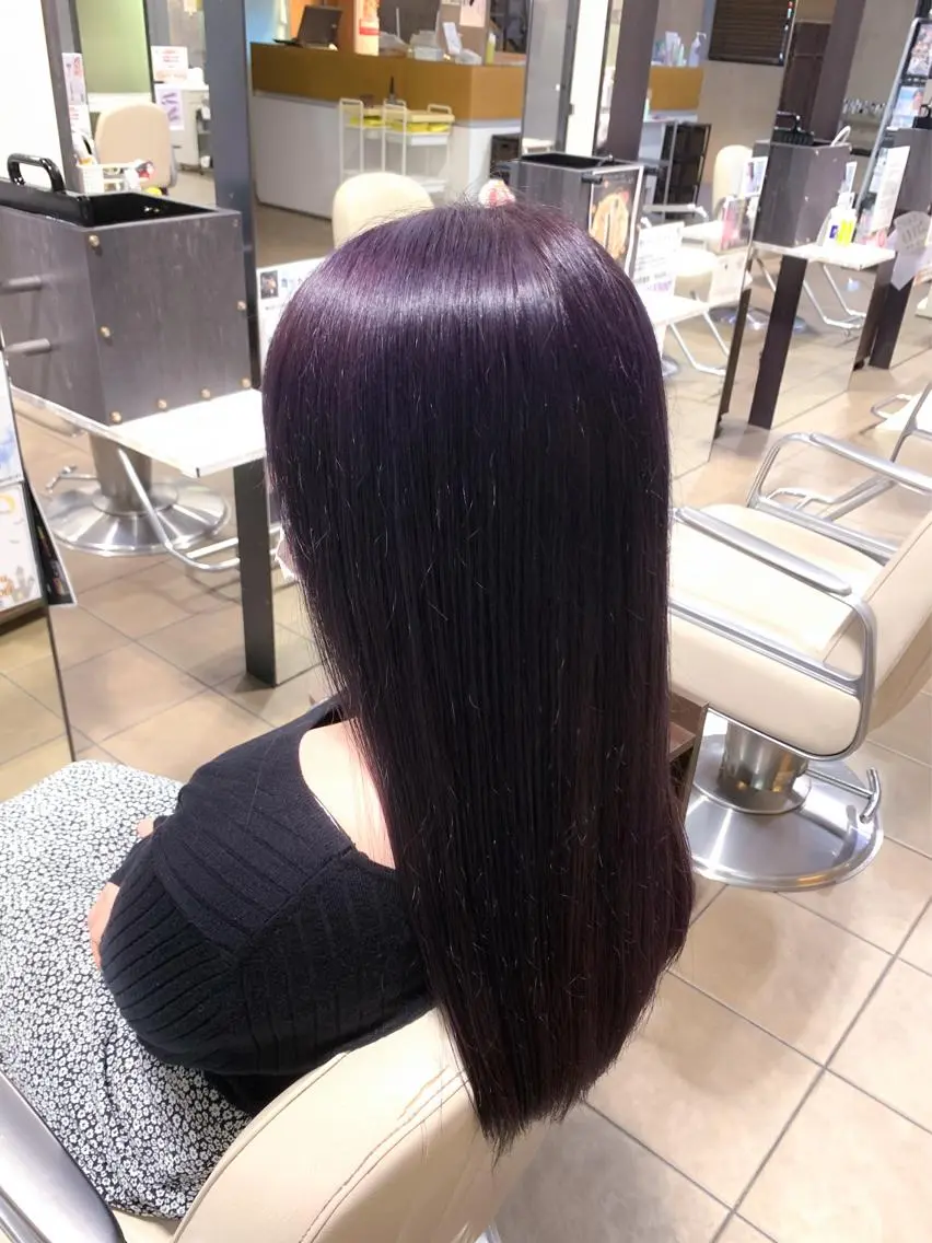 ロング カラー ラベンダーカラー カット ヘアカラー トリートメント 地毛風ストレート/ 髪質改善/榎本流行のヘアスタイル