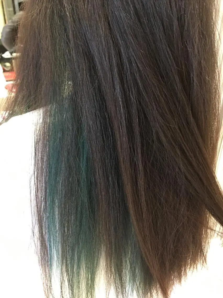 カラー インナーカラー 千葉 勇樹のヘアスタイル