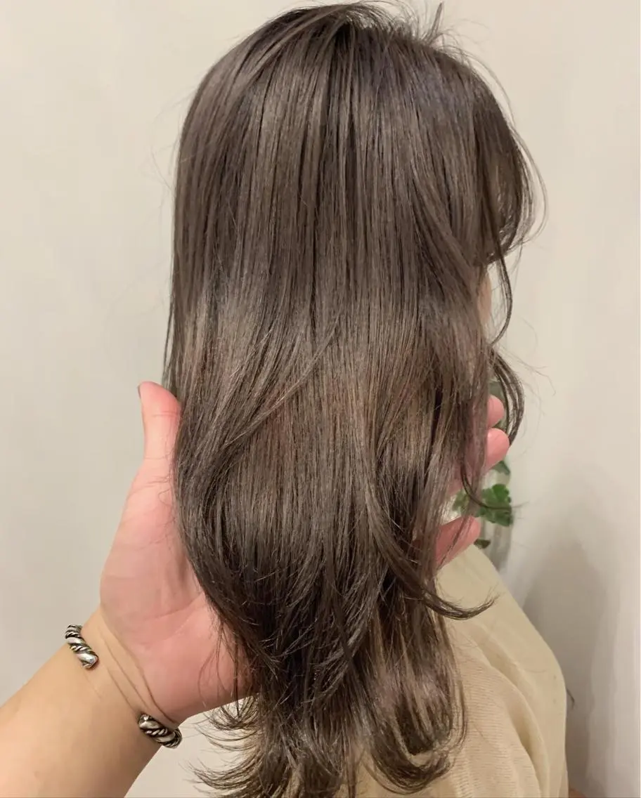 セミロング カラー 塚本 征也のヘアスタイル