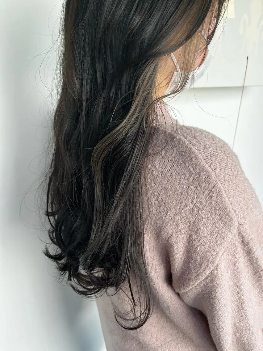 セミロング おせ ちさとのヘアスタイル