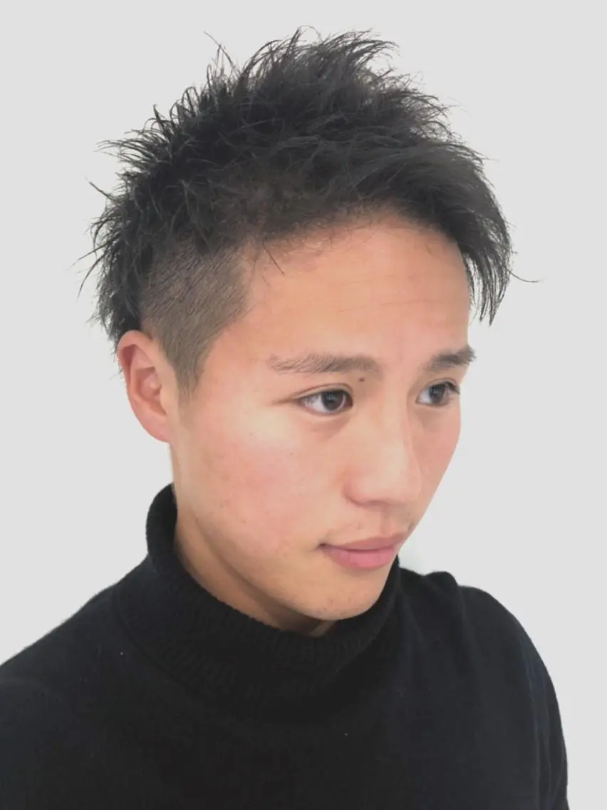 ショート カラー メンズ ダブルカラー グレージュ イルミナカラー メンズヘア特化 崎田 成人のヘアスタイル